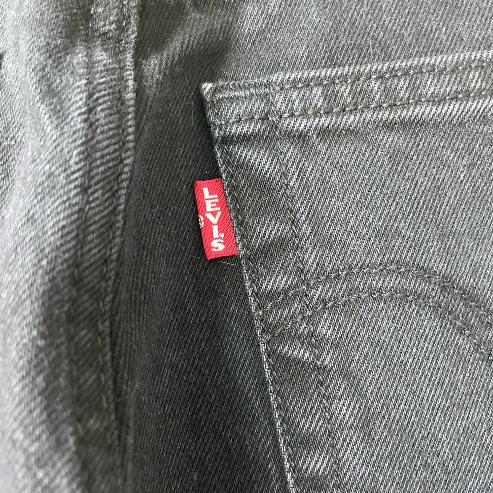 Levi's Women's Ribcage Bootcut Jeans in Black Size 28 - Picture 8 of 8